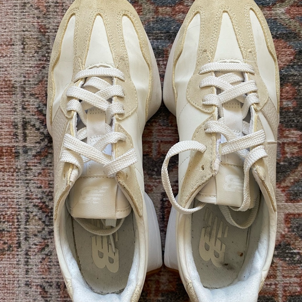 New Balance White and Cream Sneakers, EUC - Picture 3 of 5